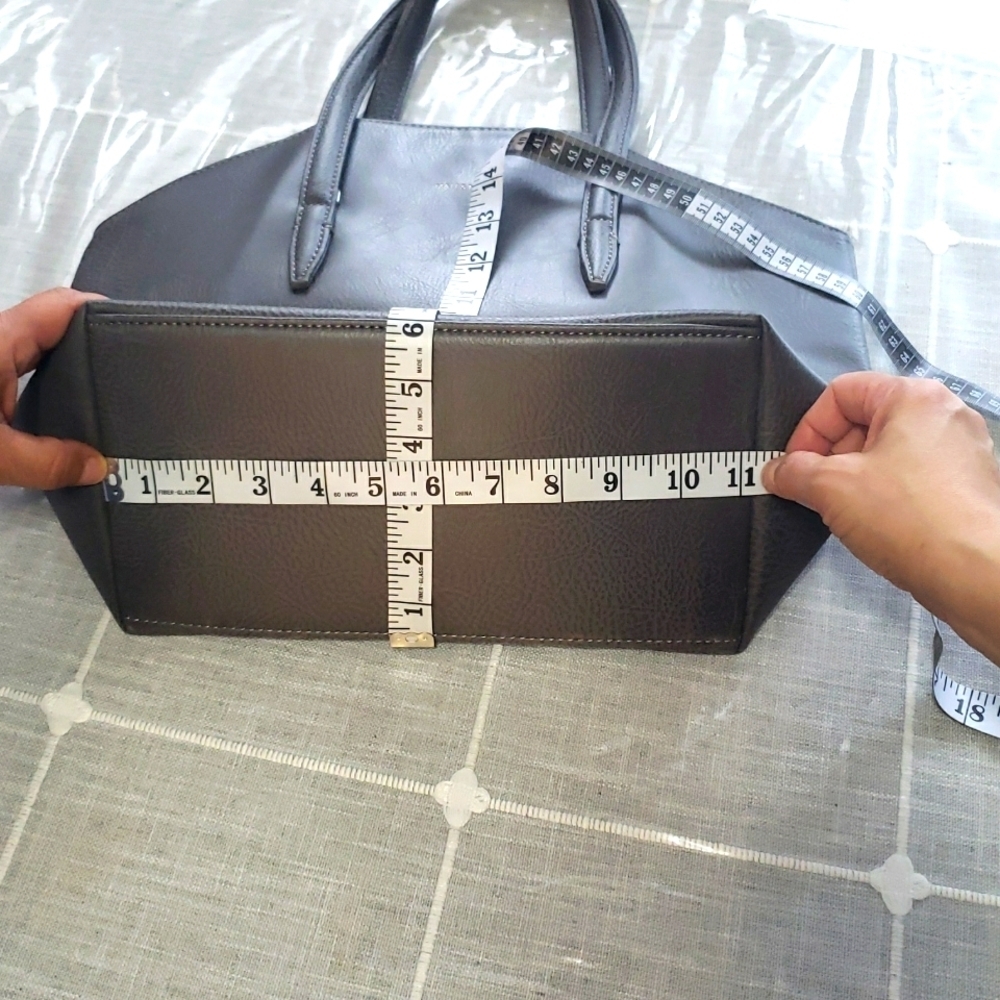 Matt & NatBaxter Vegan Handbag. - Picture 11 of 17